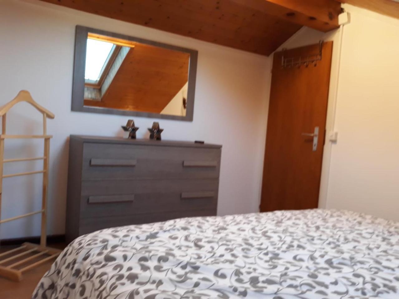 Holidays Homes Il Folletto Quartino Esterno foto