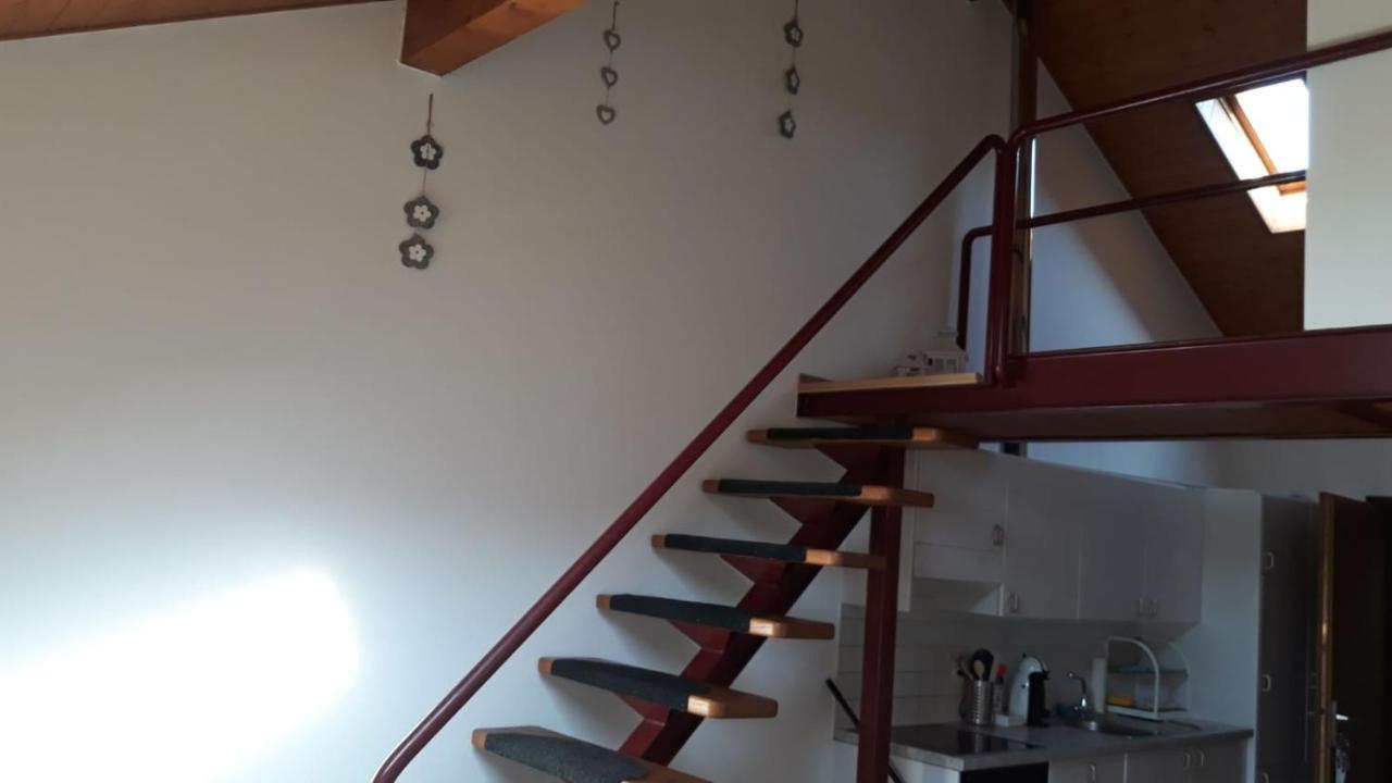 Holidays Homes Il Folletto Quartino Esterno foto
