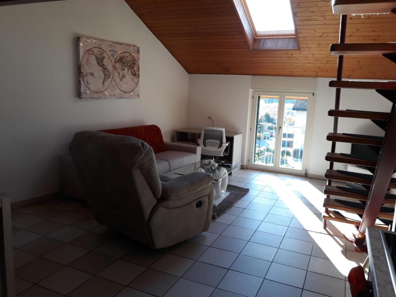 Holidays Homes Il Folletto Quartino Esterno foto