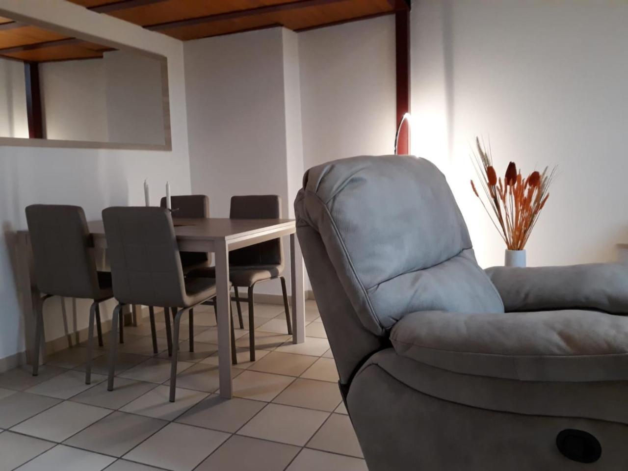 Holidays Homes Il Folletto Quartino Esterno foto