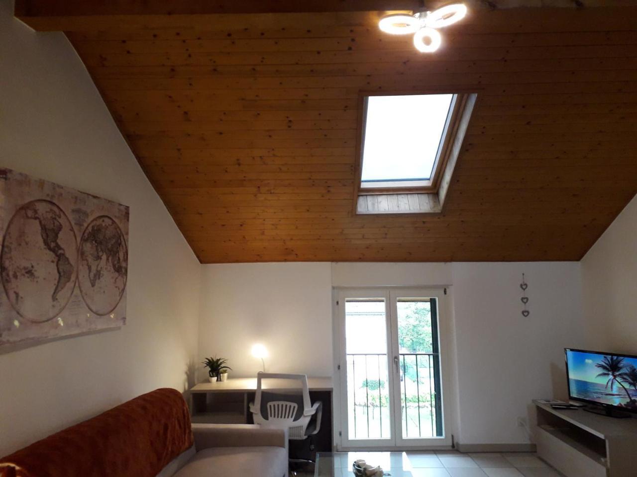 Holidays Homes Il Folletto Quartino Esterno foto