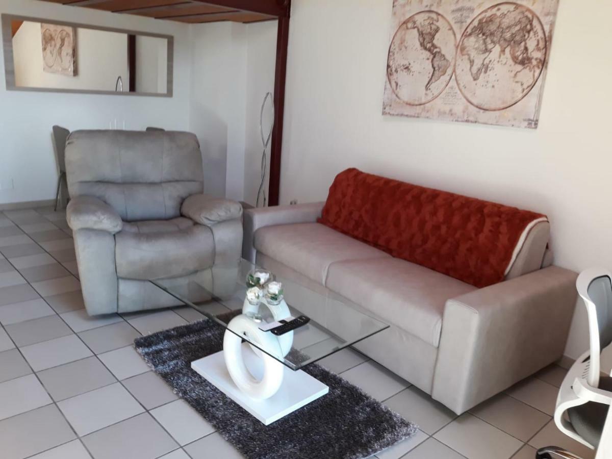 Holidays Homes Il Folletto Quartino Esterno foto