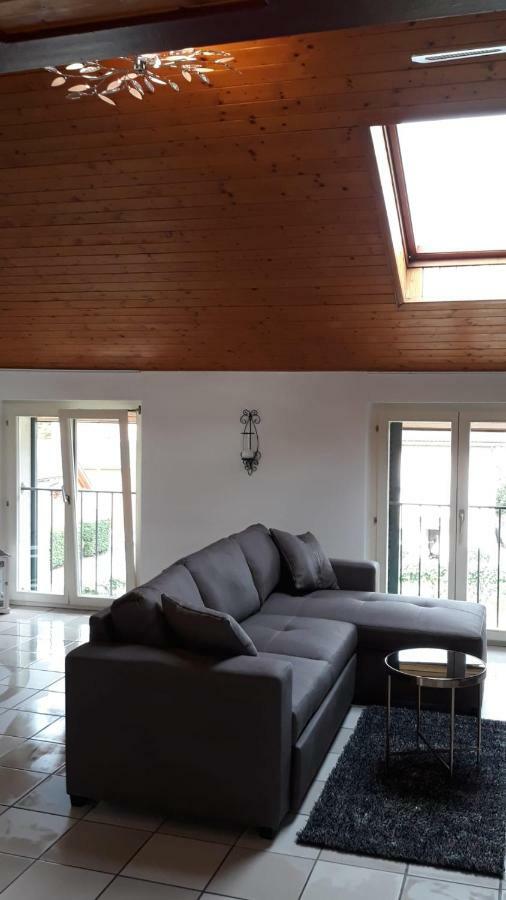 Holidays Homes Il Folletto Quartino Esterno foto