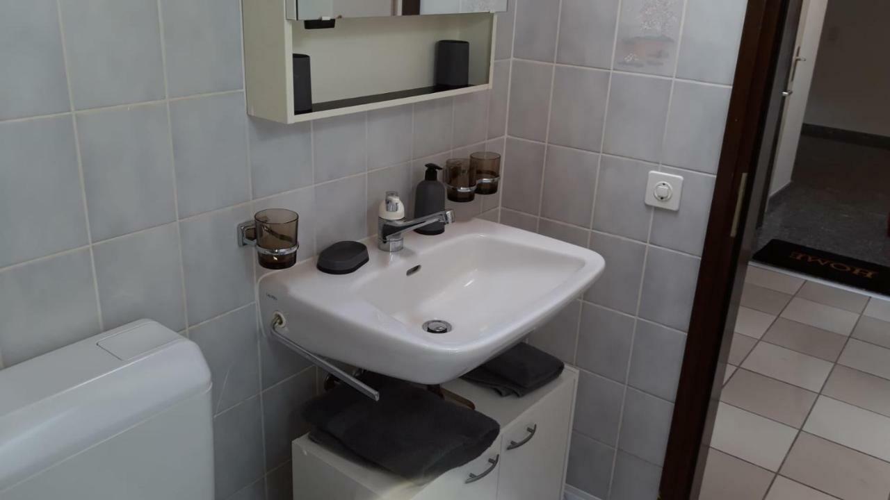 Holidays Homes Il Folletto Quartino Esterno foto