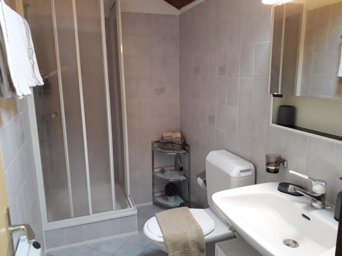 Holidays Homes Il Folletto Quartino Esterno foto