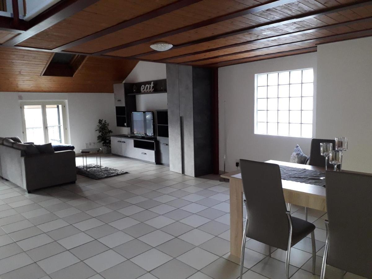 Holidays Homes Il Folletto Quartino Esterno foto